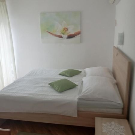 Apartman Branka Rab Town Exteriör bild